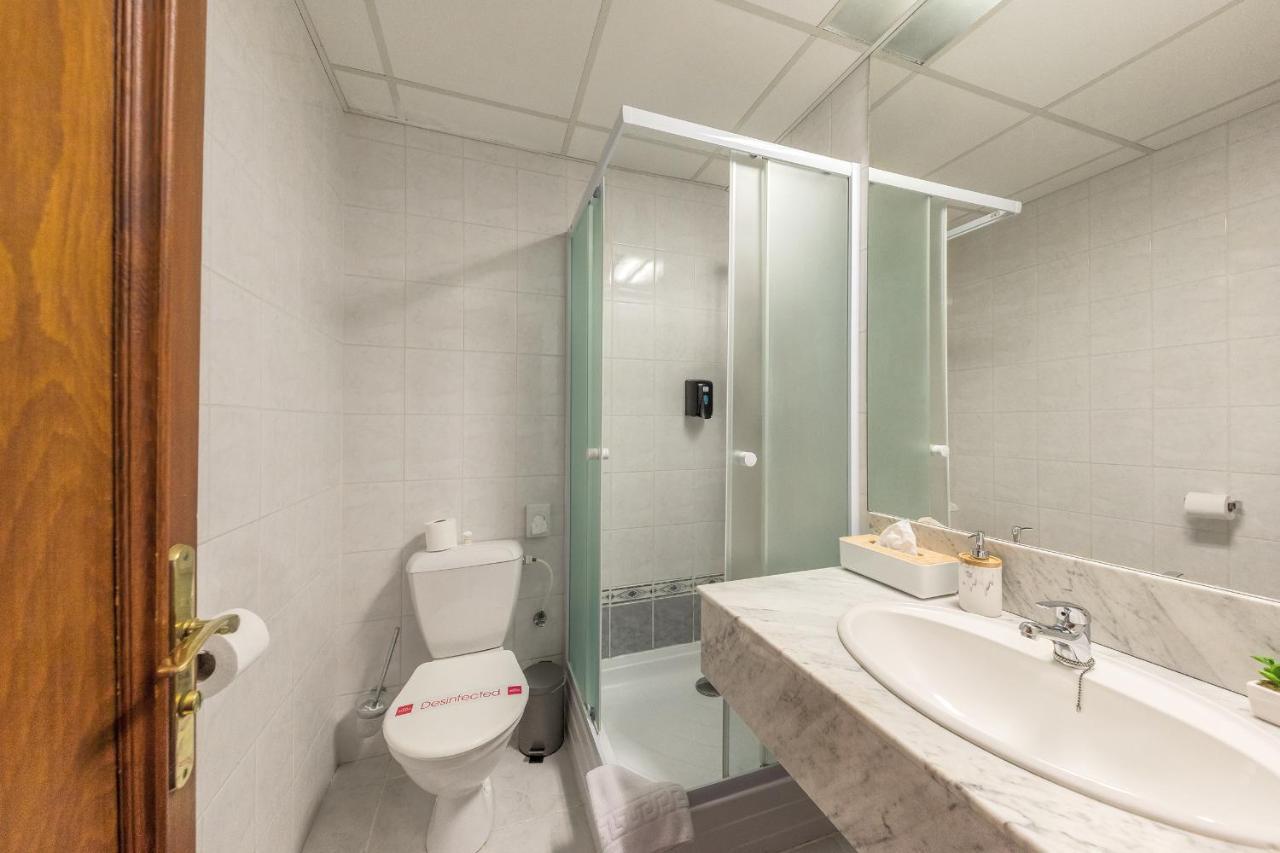 Prague Hotel Carl Inn Restaurant & Free Parking Exterior photo